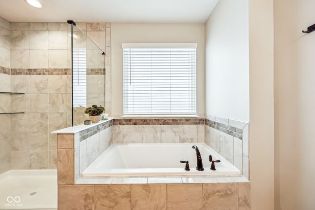 4204 Omaha Drive, Bargersville, IN 46106