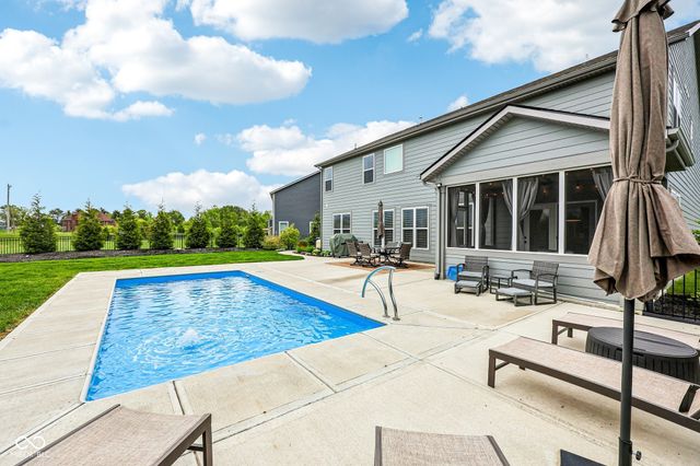 4204 Omaha Drive, Bargersville, IN 46106