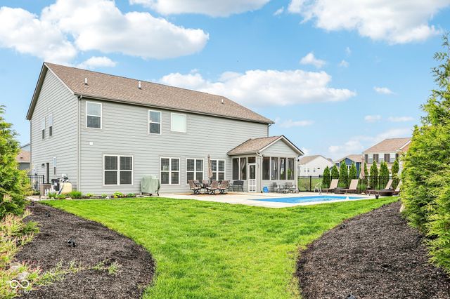 4204 Omaha Drive, Bargersville, IN 46106