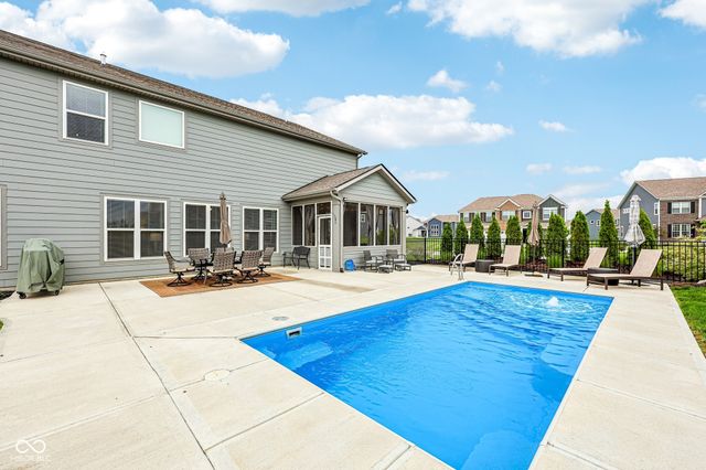 4204 Omaha Drive, Bargersville, IN 46106