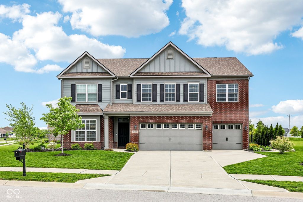 4204 Omaha Drive, Bargersville, IN 46106