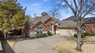 524 Suffolk Drive, Grand Prairie, TX 75052