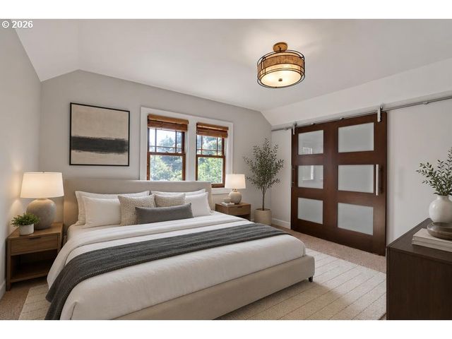 6235 Ne DAVIS St, Portland, OR 97213