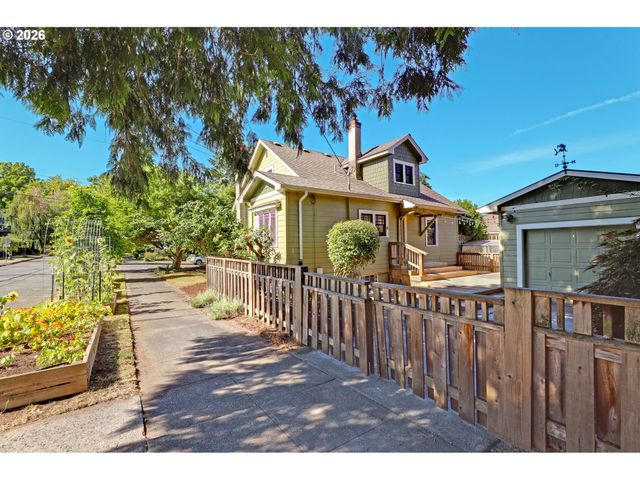 6235 Ne DAVIS St, Portland, OR 97213