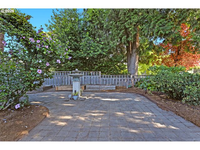 6235 Ne DAVIS St, Portland, OR 97213