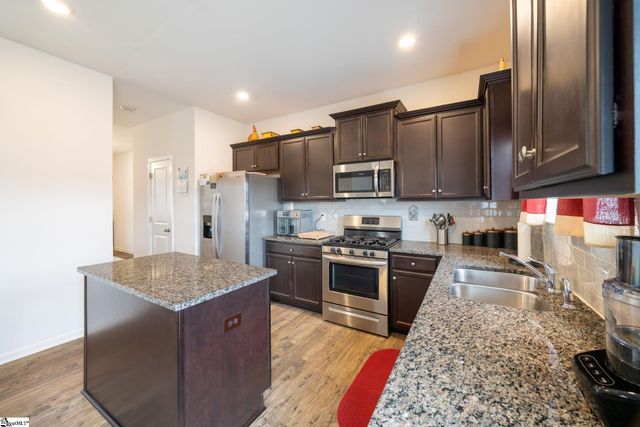 802 Longhorn Drive, Piedmont, SC 29673