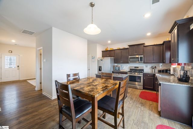 802 Longhorn Drive, Piedmont, SC 29673