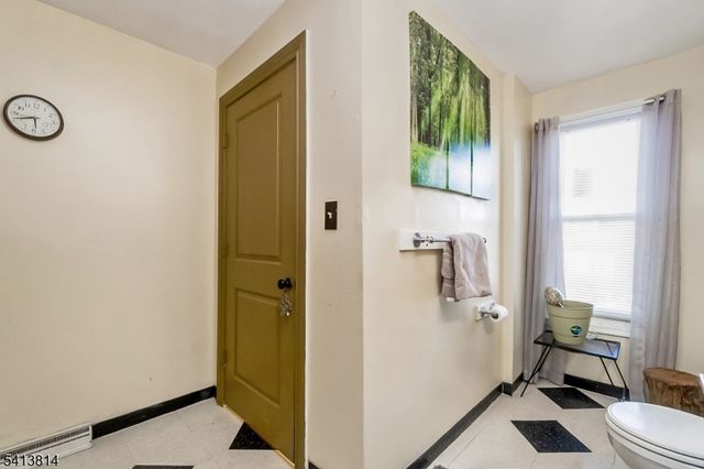 19 Railroad Avenue, Phillipsburg Town, NJ 08865