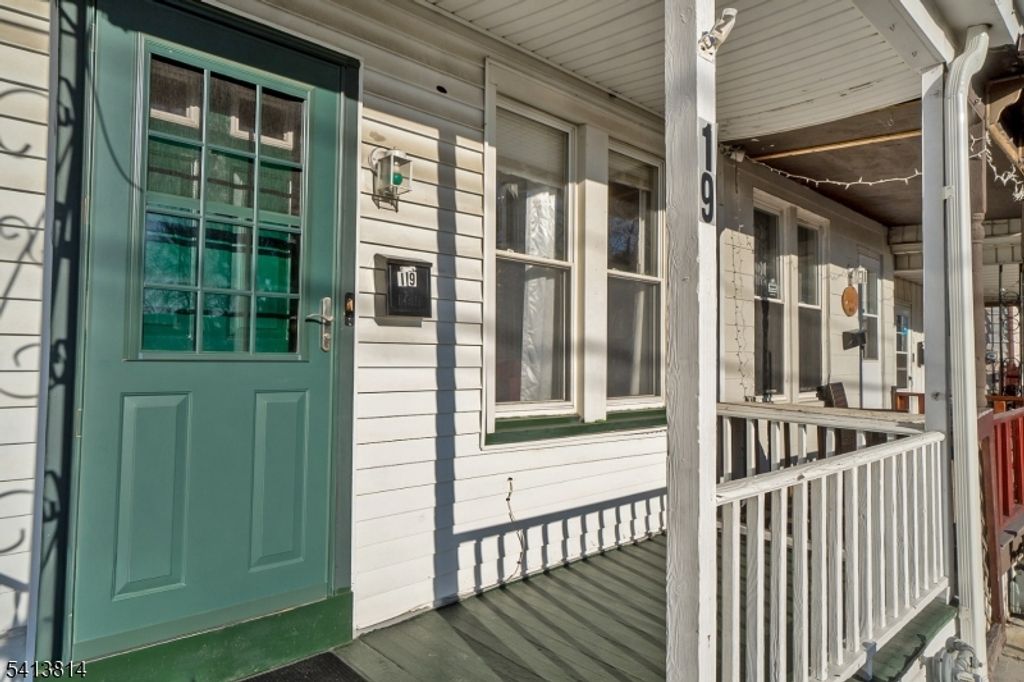 19 Railroad Avenue, Phillipsburg Town, NJ 08865