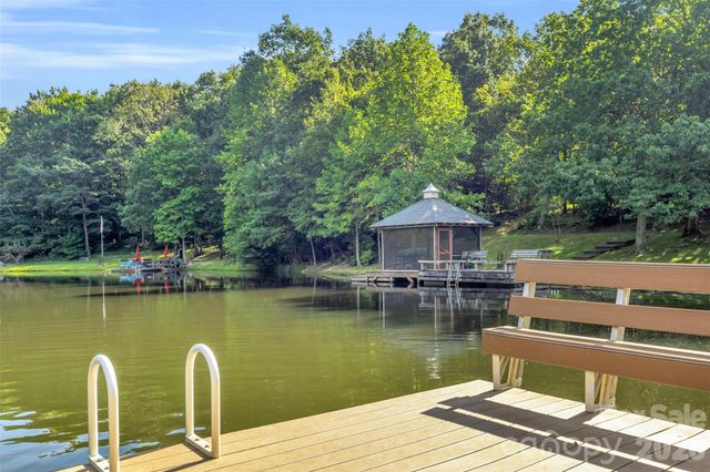 3605 Skyuka Mountain Road, Columbus, NC 28722
