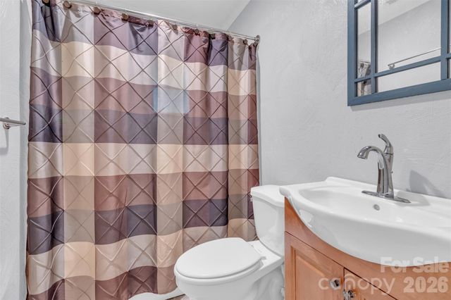 3605 Skyuka Mountain Road, Columbus, NC 28722