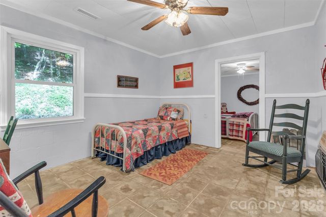 3605 Skyuka Mountain Road, Columbus, NC 28722