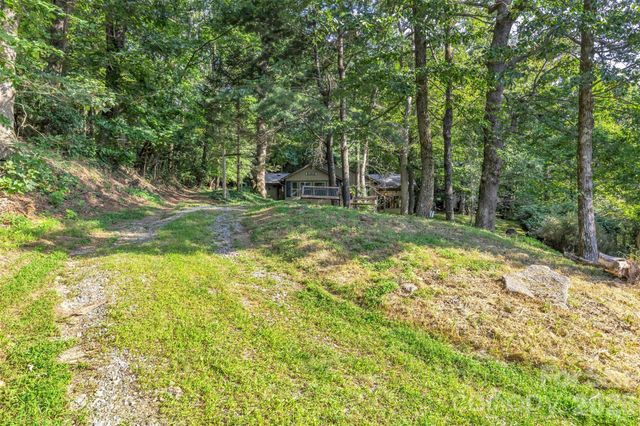 3605 Skyuka Mountain Road, Columbus, NC 28722