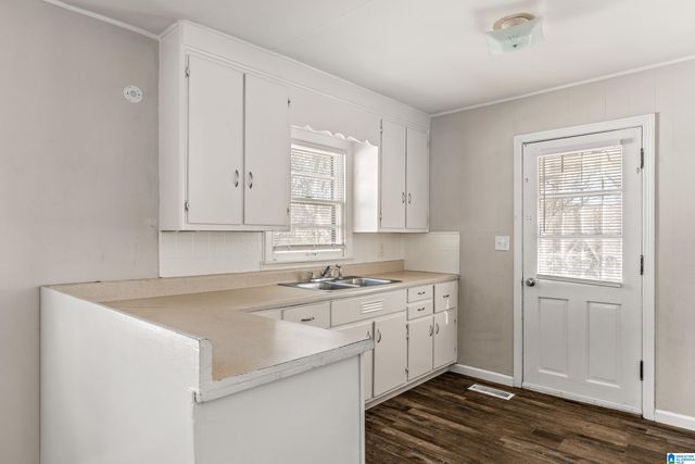 909 FIVE MILE ROAD, Birmingham, AL 35215