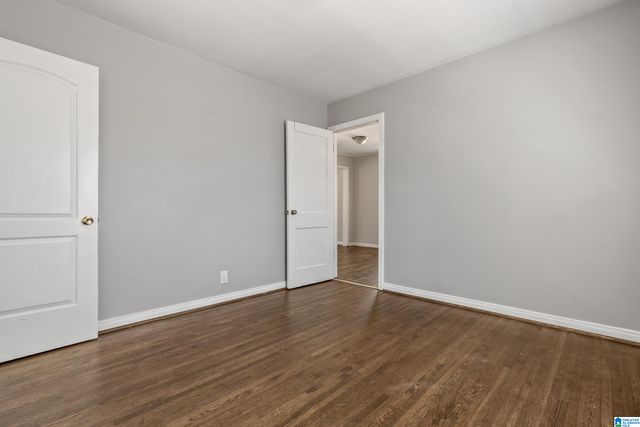 909 FIVE MILE ROAD, Birmingham, AL 35215