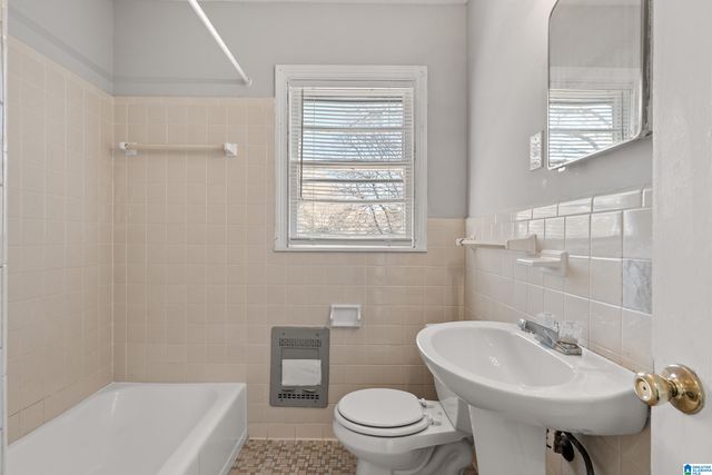 909 FIVE MILE ROAD, Birmingham, AL 35215