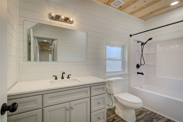 6976 Fm 71, Commerce, TX 75428