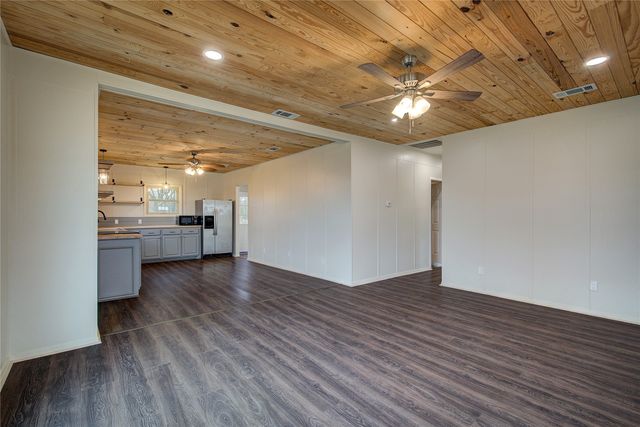 6976 Fm 71, Commerce, TX 75428