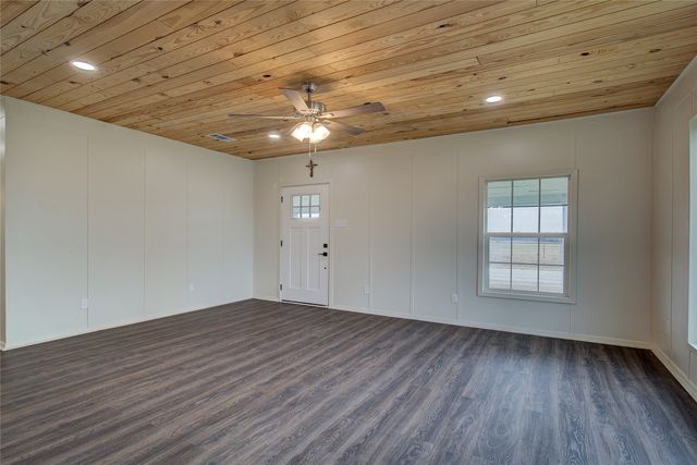 6976 Fm 71, Commerce, TX 75428