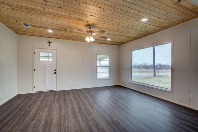 6976 Fm 71, Commerce, TX 75428