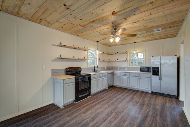 6976 Fm 71, Commerce, TX 75428