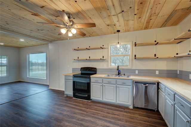 6976 Fm 71, Commerce, TX 75428