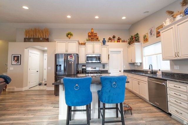 1532 N 825 E, North Ogden, UT 84404