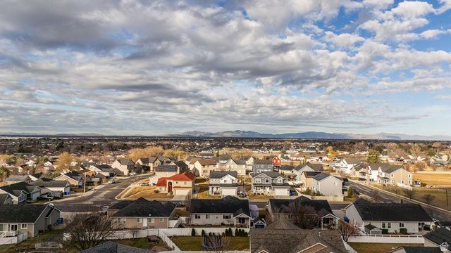 1532 N 825 E, North Ogden, UT 84404