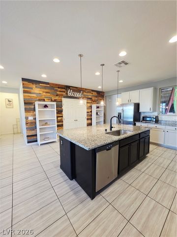 1518 Morning Bell Avenue, North Las Vegas, NV 89081