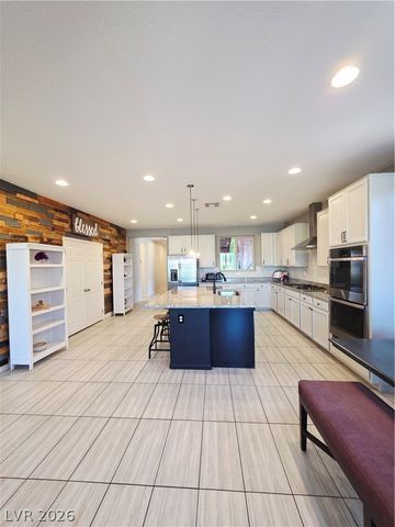 1518 Morning Bell Avenue, North Las Vegas, NV 89081