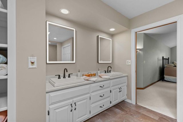 N9662 SHEPHERD LANE, Appleton, WI 54915