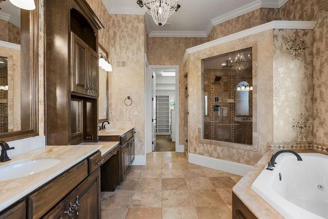 10500 NE 106th Terrace, Kansas City, MO 64157