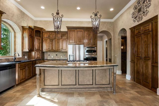 10500 NE 106th Terrace, Kansas City, MO 64157