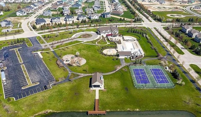 10193 McMahon Way, Huntley, IL 60142