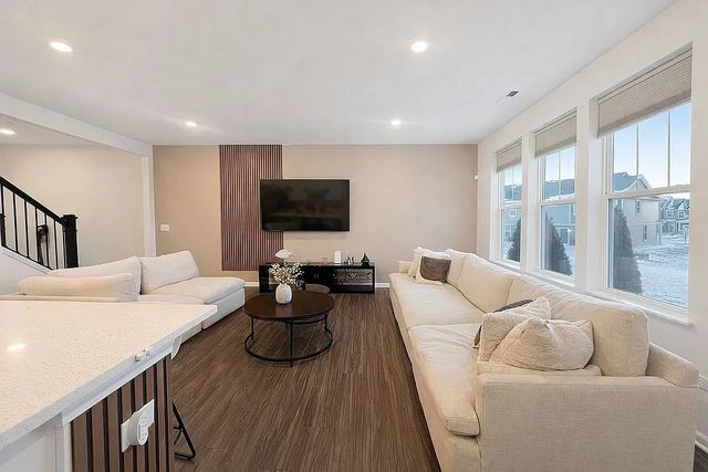 10193 McMahon Way, Huntley, IL 60142