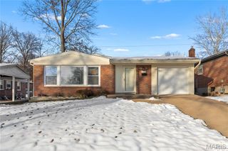 7155 Willow Tree Lane, St Louis, MO 63130