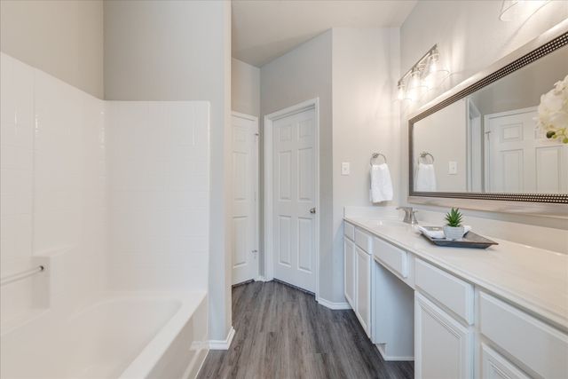 1413 Ravenwood Drive, Mansfield, TX 76063