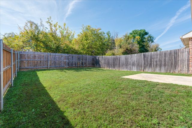 1413 Ravenwood Drive, Mansfield, TX 76063