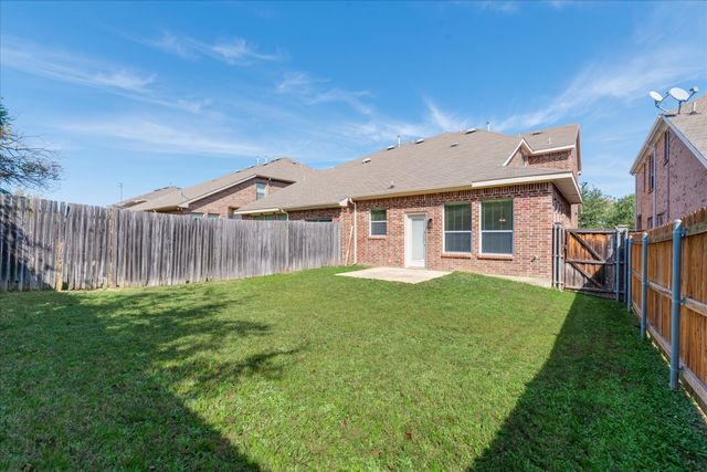 1413 Ravenwood Drive, Mansfield, TX 76063