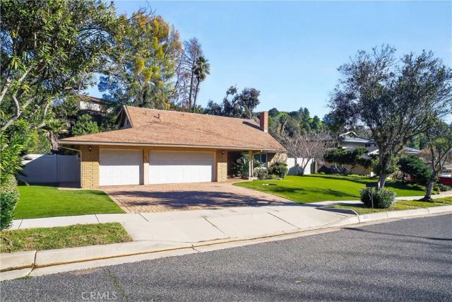 4022 Patrick Henry Place, Agoura Hills, CA 91301
