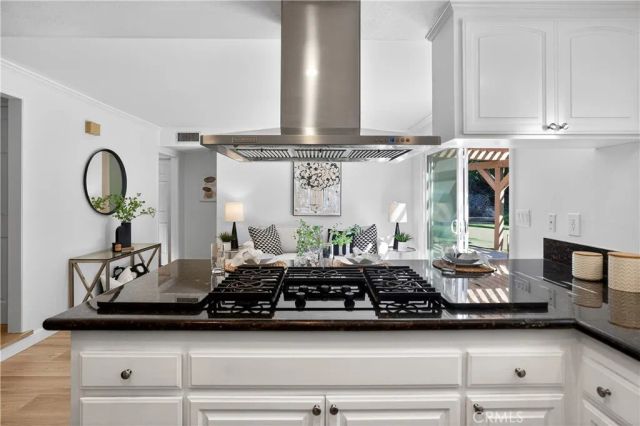 4022 Patrick Henry Place, Agoura Hills, CA 91301