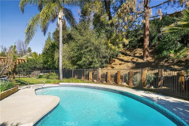 4022 Patrick Henry Place, Agoura Hills, CA 91301