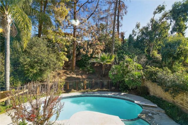 4022 Patrick Henry Place, Agoura Hills, CA 91301