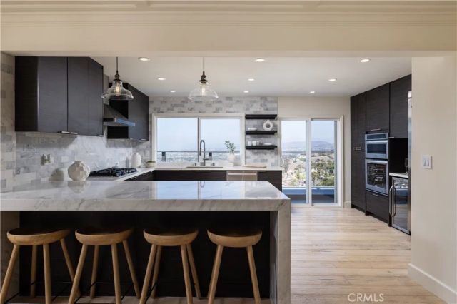 303 E Avenida Cordoba, San Clemente, CA 92672