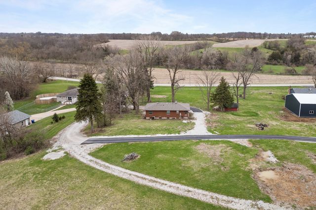 6206 Telegraph Road, Davenport, IA 52804