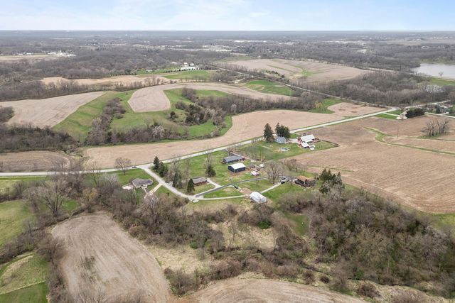 6206 Telegraph Road, Davenport, IA 52804