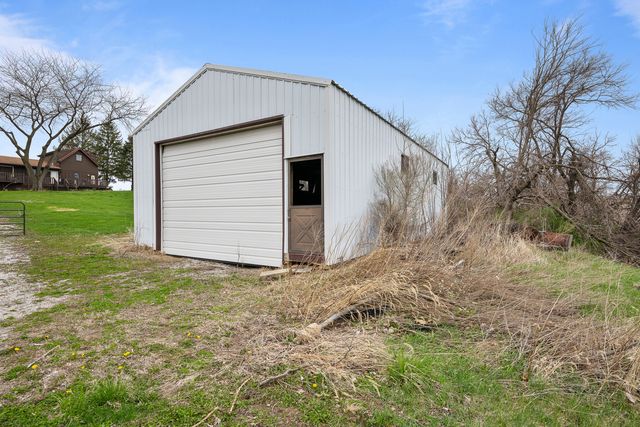 6206 Telegraph Road, Davenport, IA 52804