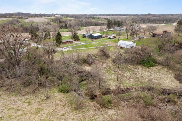 6206 Telegraph Road, Davenport, IA 52804