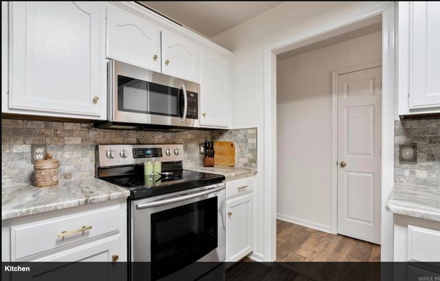 2555 Remington, Conway, AR 72032
