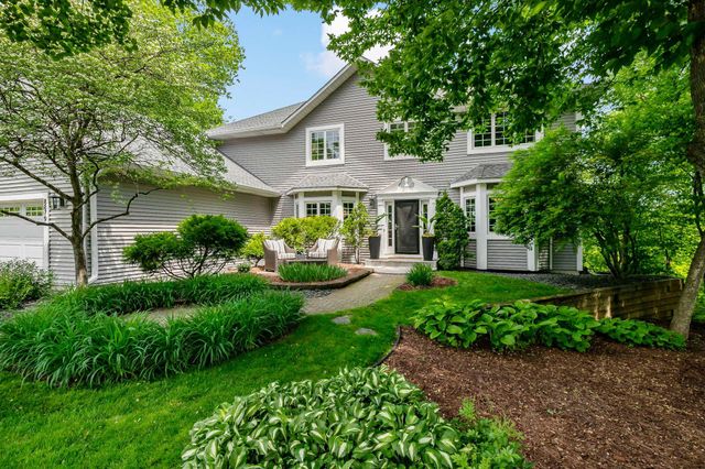 8879 Sylvan Ridge, Eden Prairie, MN 55347